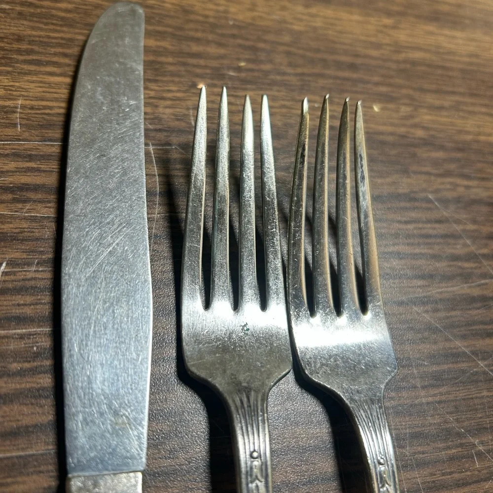 3 WM Rogers Son Art DECO 1932 GUILD / CADENCE Stainless Blade 2 Forks & 1 Knife